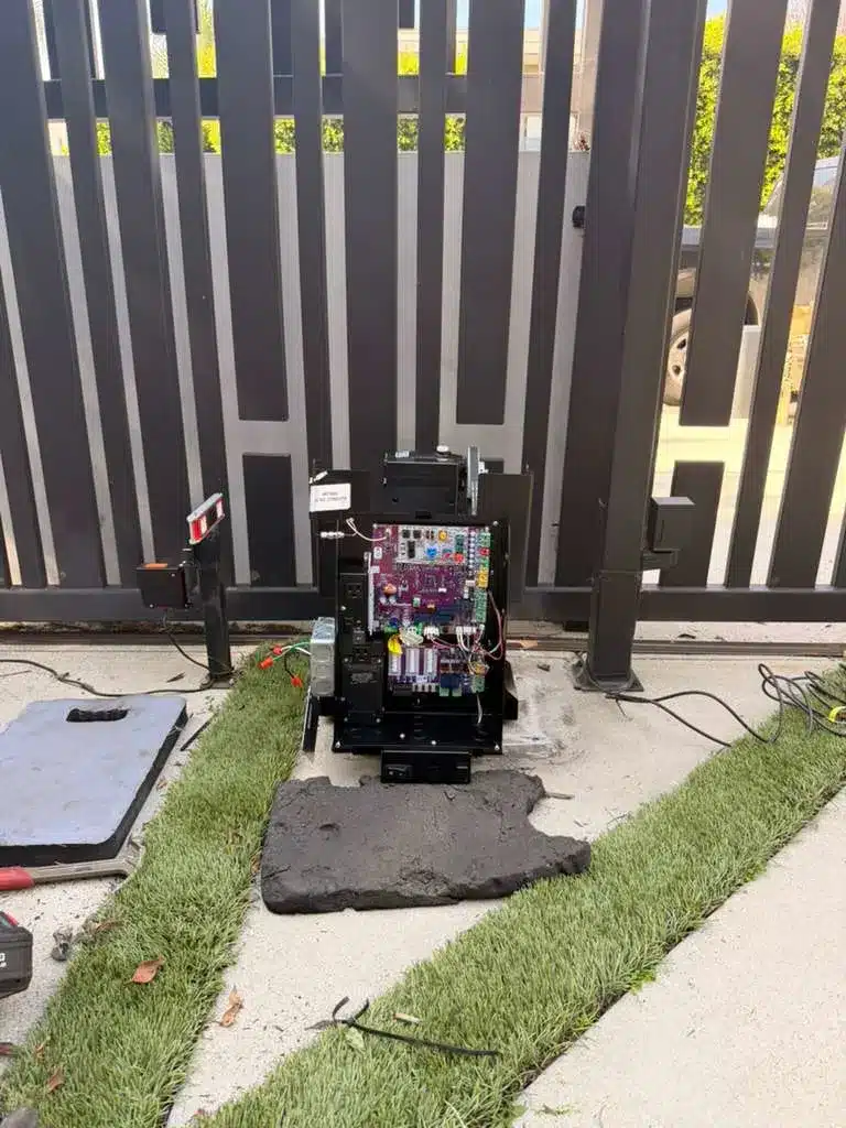 electric gate repair Los Angeles