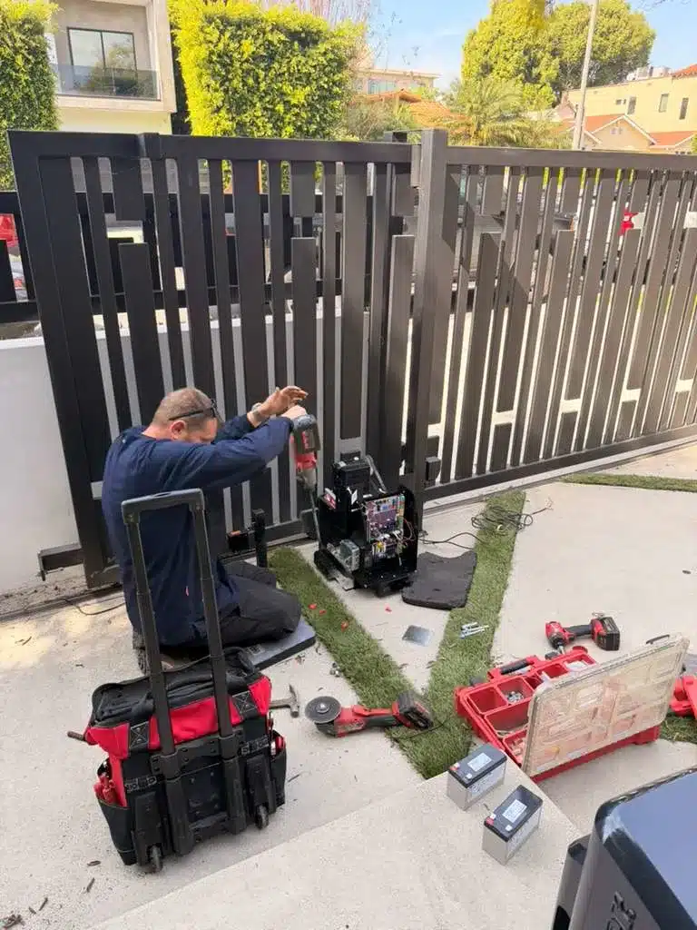 electric gate repair in Los Angeles