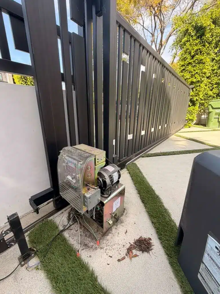 electric gate repair in Reseda