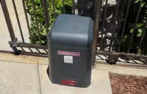 gate repair in Canoga Park